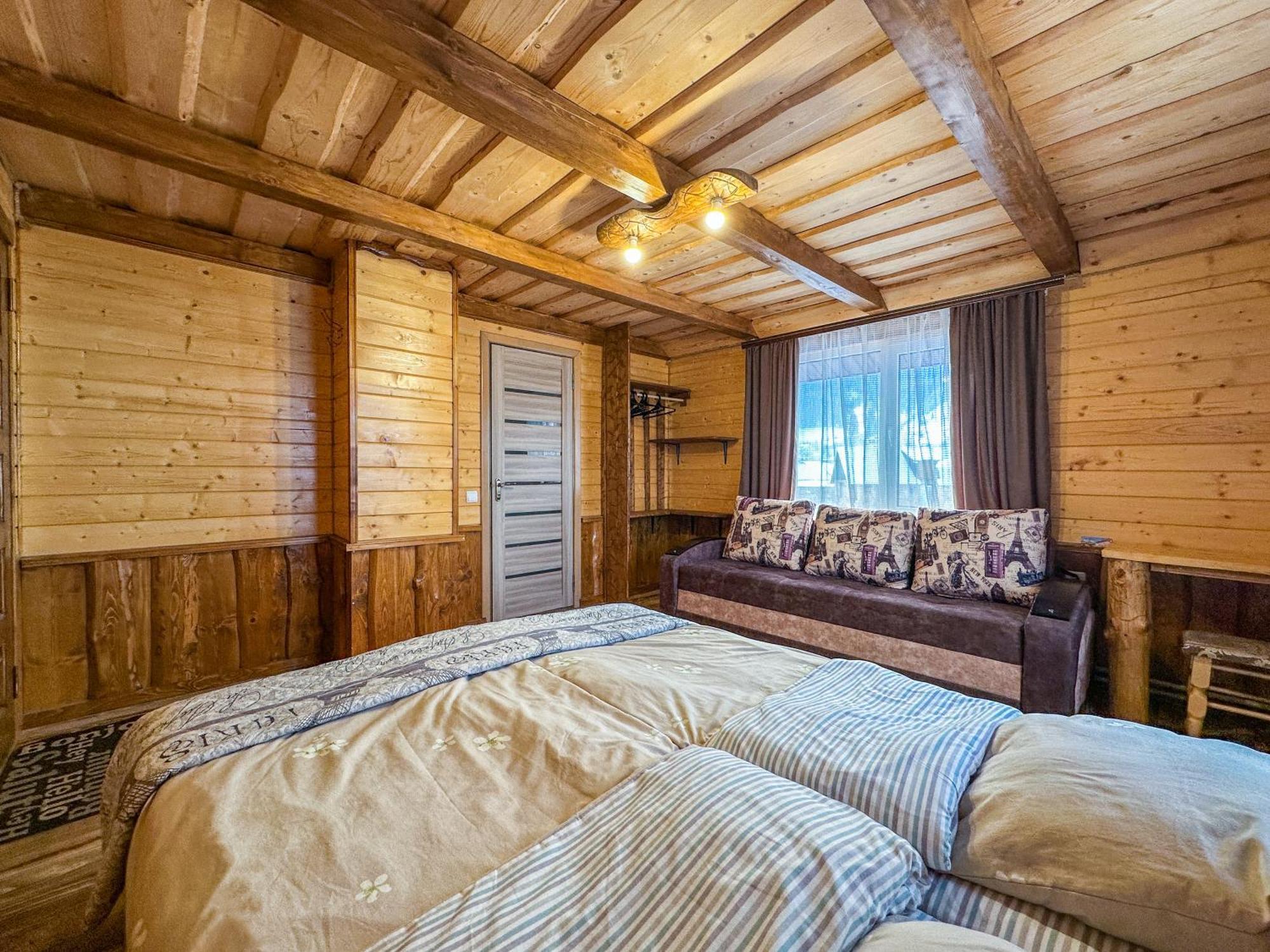 Готель Гірський Куточок Верховина Екстер'єр фото