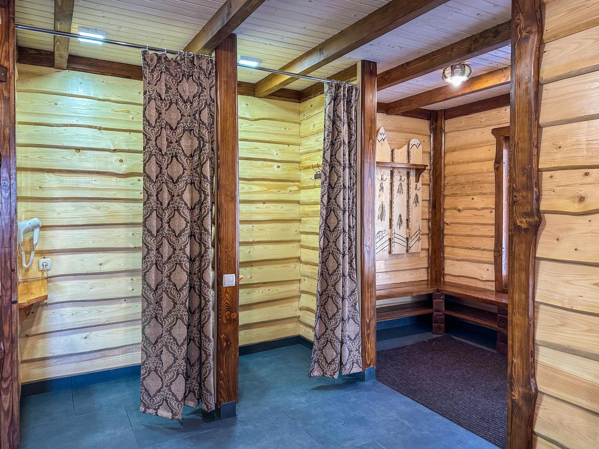 Готель Гірський Куточок Верховина Екстер'єр фото